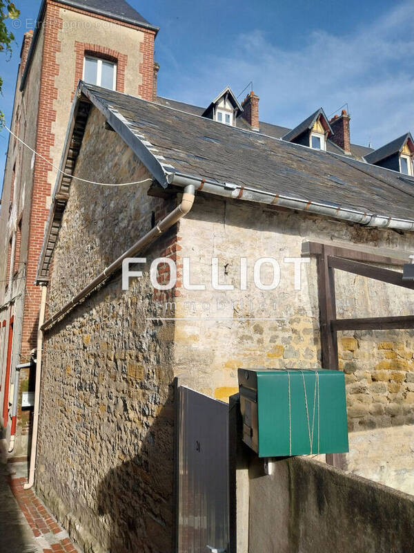 Commerce à DIVES-SUR-MER