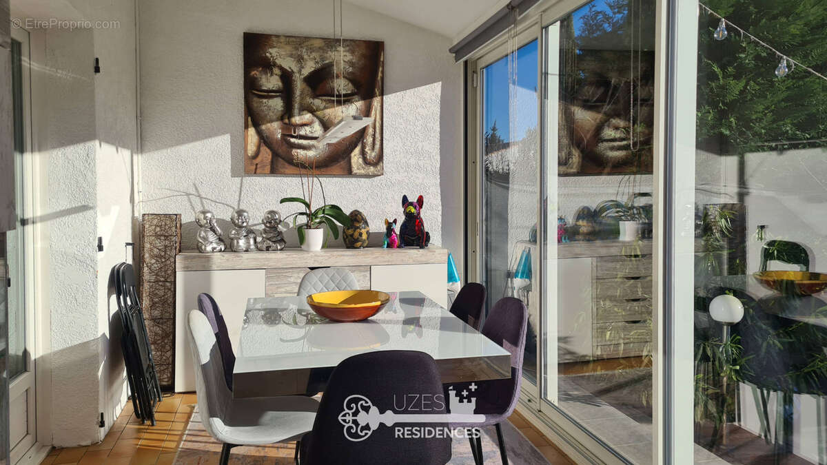 Maison à MONTAREN-ET-SAINT-MEDIERS