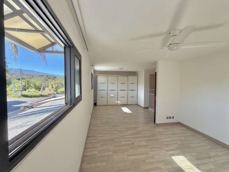 À VENDRE – Villa T4 à Ravine des Cabris – Saint-Pierre 97410 - photo 7