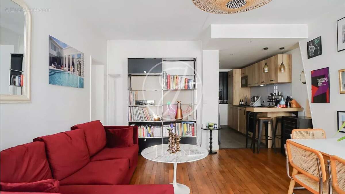 Appartement à PARIS-17E