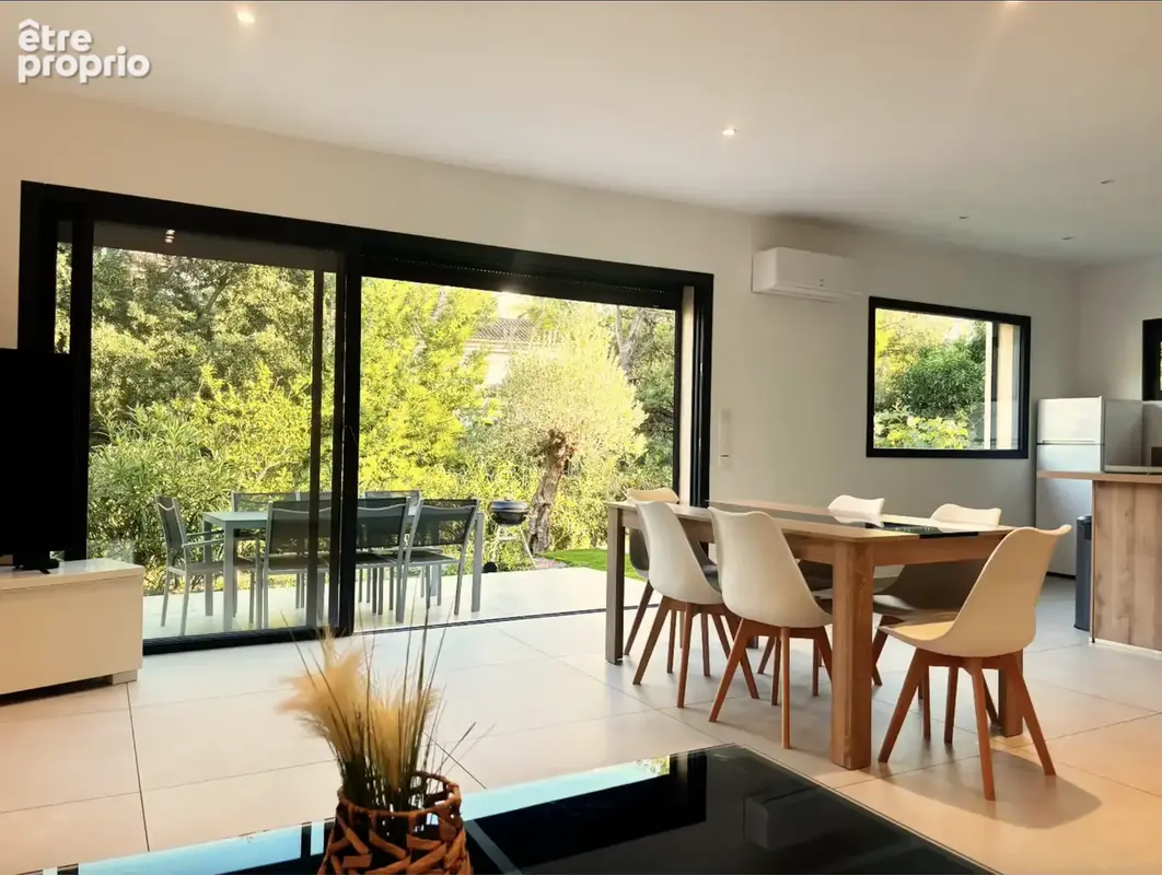 VILLA de 2022, coeur de Boulouris avec piscine. - photo 3