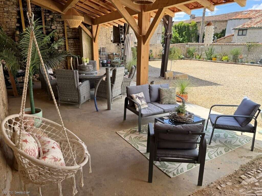 Élégante Demeure De Caractère En Pierre Avec Prestations Haut De Gamme Et Potentiel D’accueil - photo 32