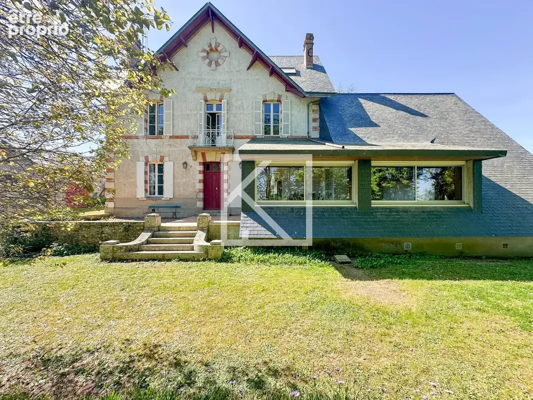 Maison 9 pièces 250 m² à vendre à Beaupreau (49600) - photo 2