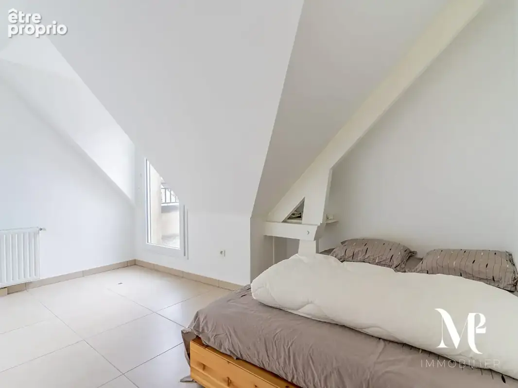 Appartement T3 en duplex - 70m² + toit-terrasse - photo 8