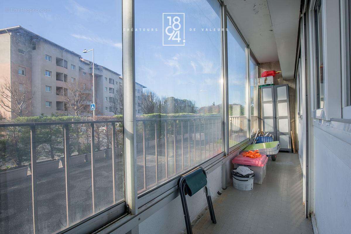 Appartement à MARSEILLE-9E