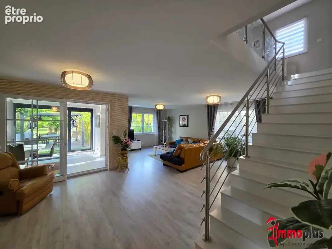 Village-Neuf : Maison - 6 pièces - 157 m2 - photo 12