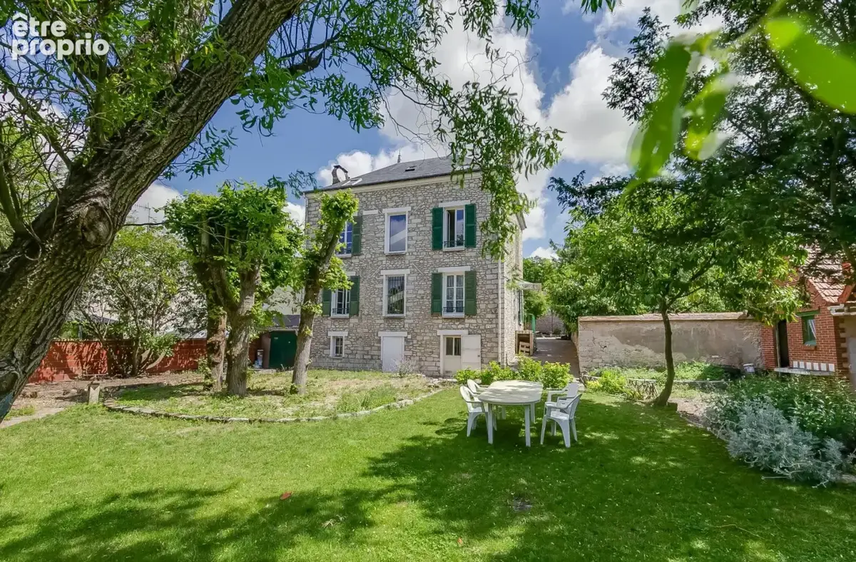 Maison bourgeoise entièrement rénovée de 193 m2 - Souppes-Sur-Loing - photo 13