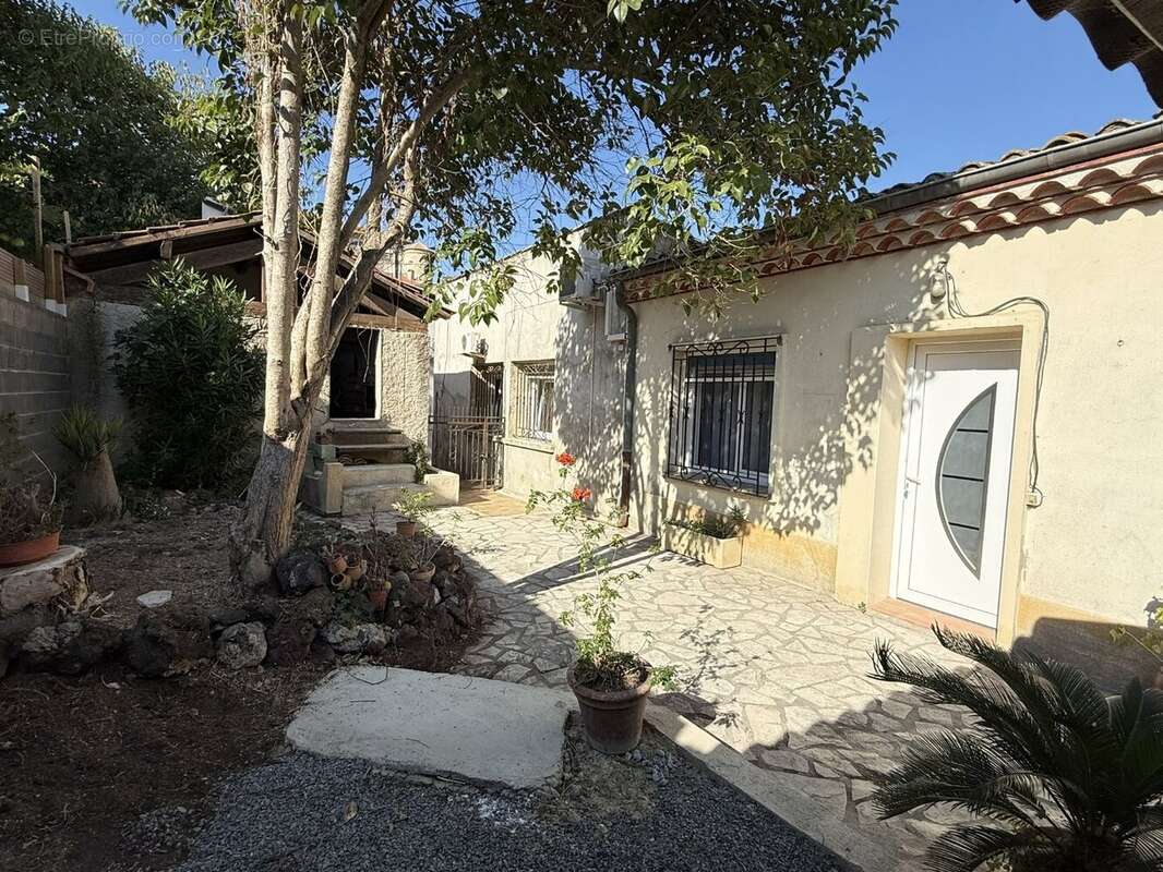 Maison à PUISSALICON