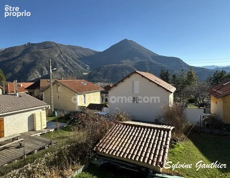Maison à vendre 8 pièces VEYNES (05) - photo 5