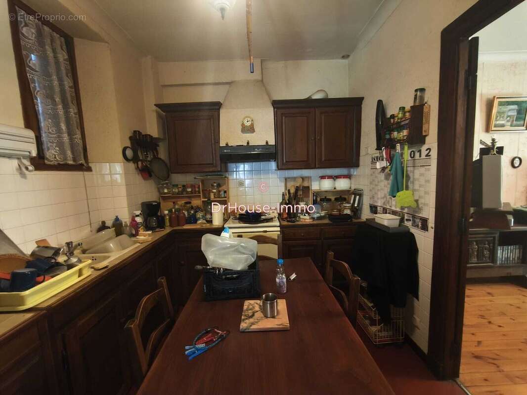 Appartement à EAUX-BONNES