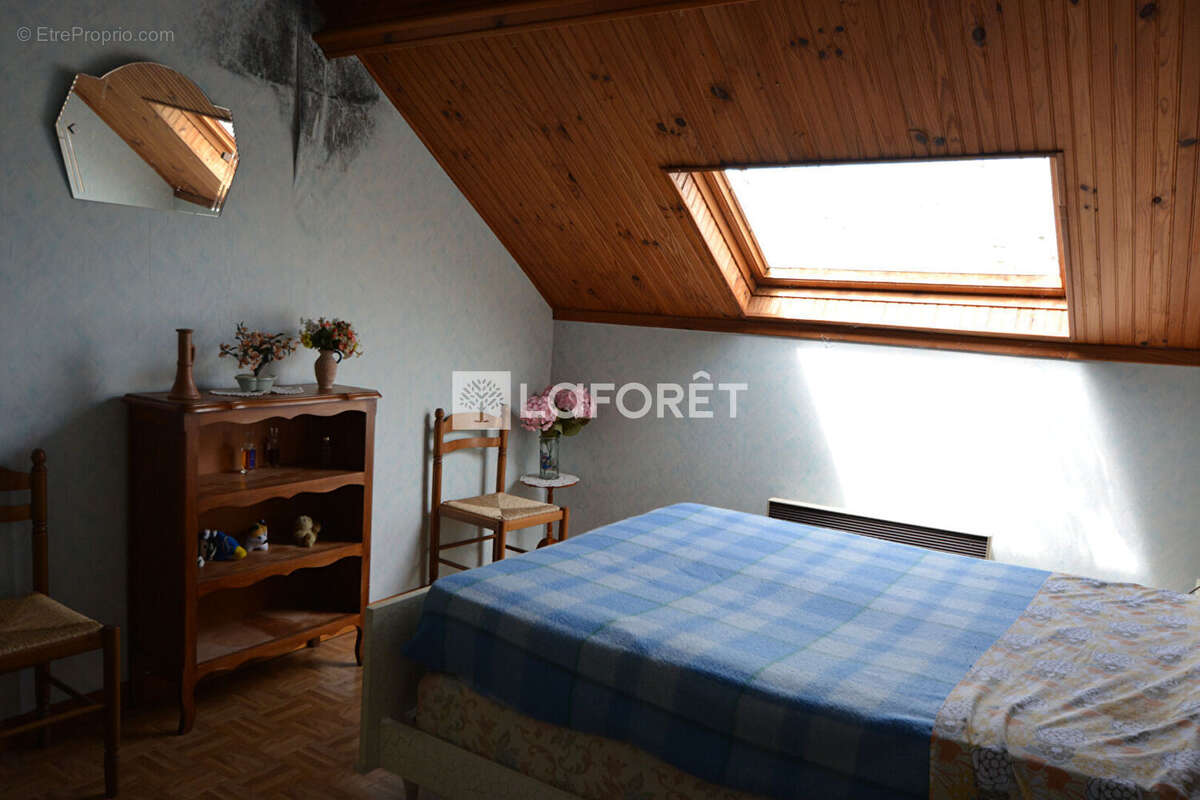 Maison à BOUILLY-EN-GATINAIS