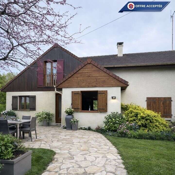 Maison à CHALO-SAINT-MARS