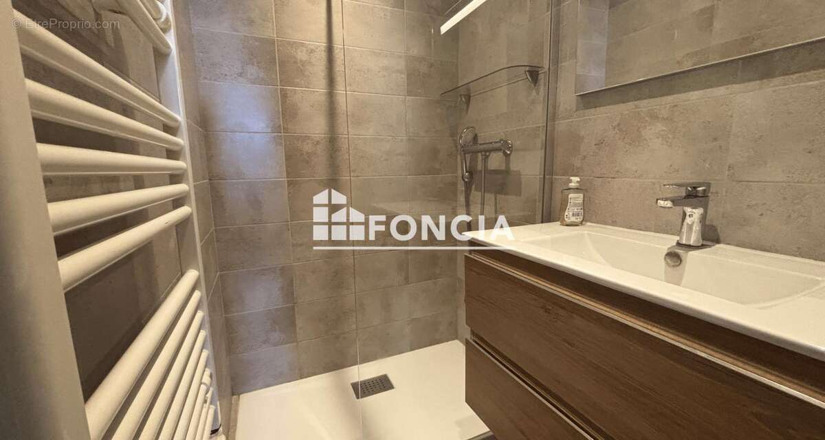 Appartement à SIX-FOURS-LES-PLAGES