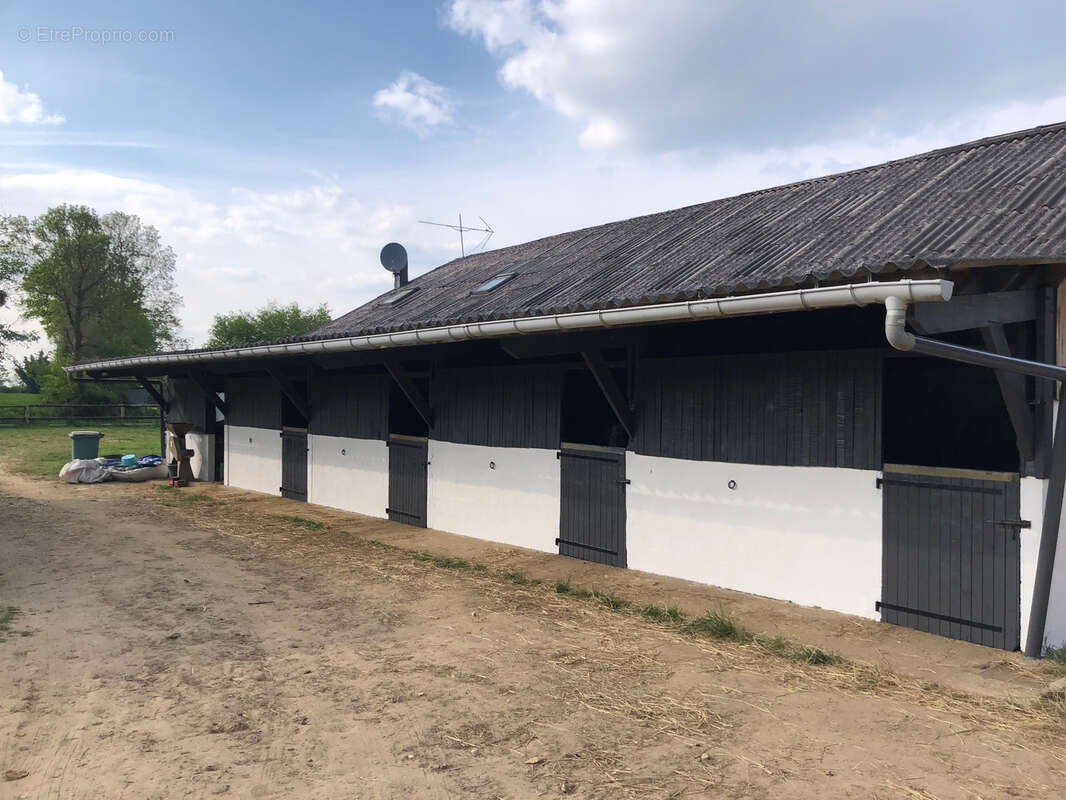 Maison à SEMUR-EN-VALLON