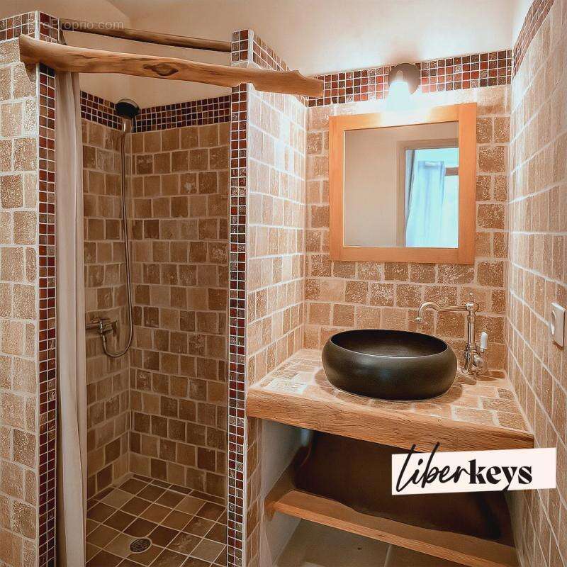 Maison à LA PALUD-SUR-VERDON