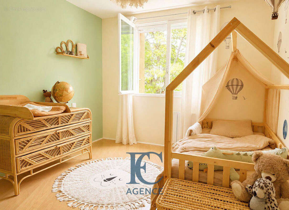 Appartement à SAINT-CYR-SUR-MER