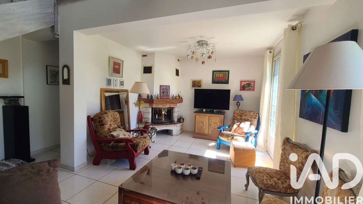 Photo 6 - Maison à LA BREILLE-LES-PINS