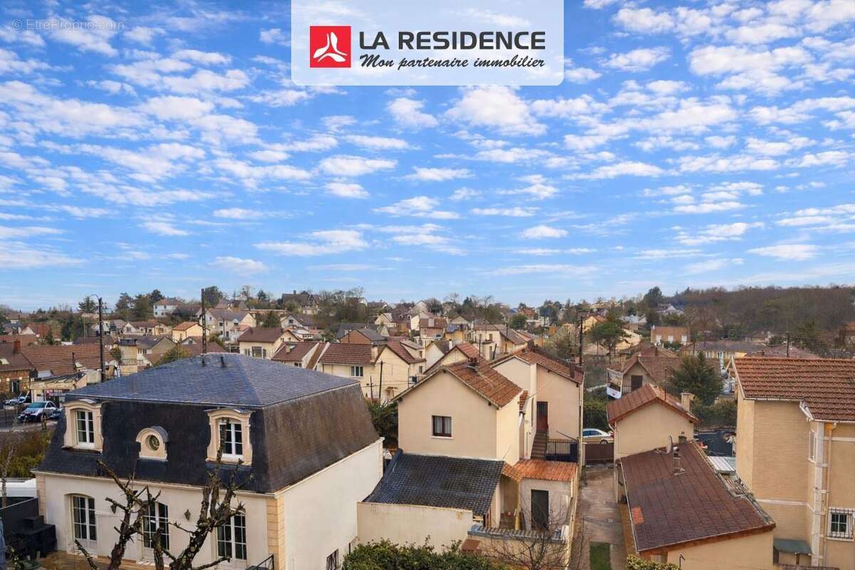 Maison à MONTIGNY-LES-CORMEILLES