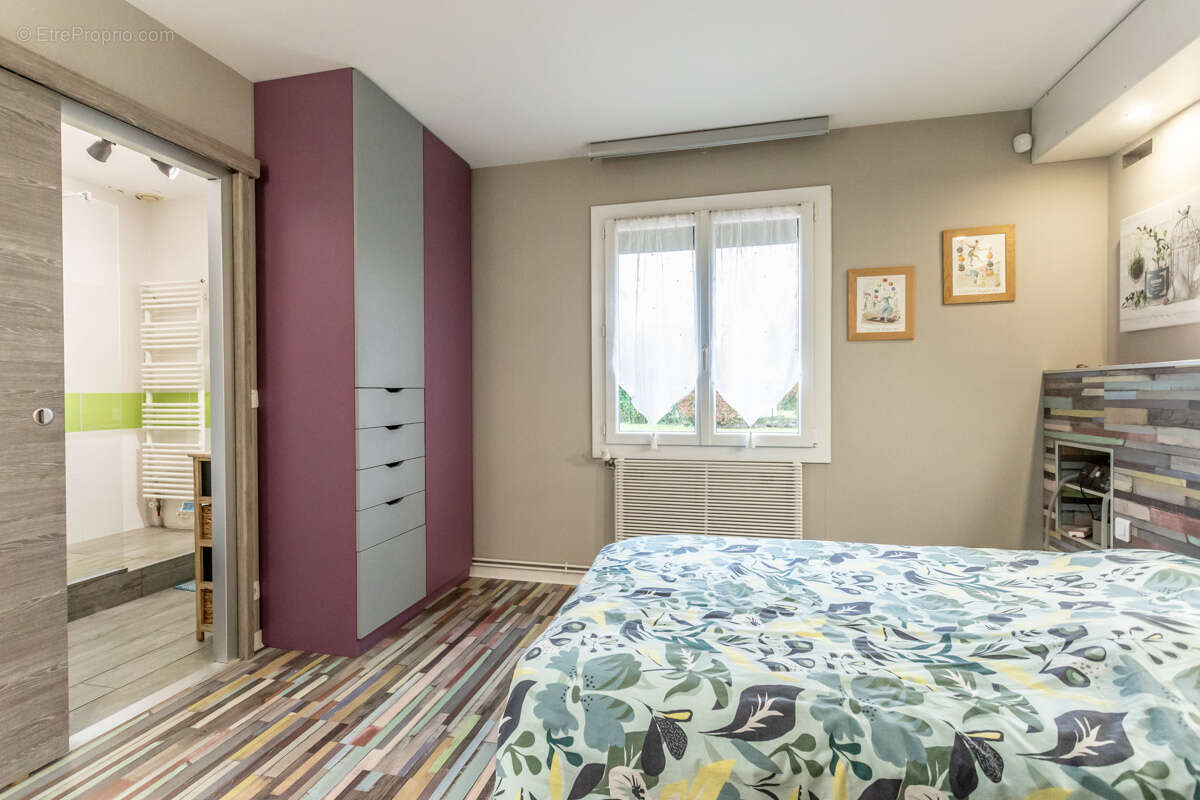 Maison à SAINT-DOULCHARD