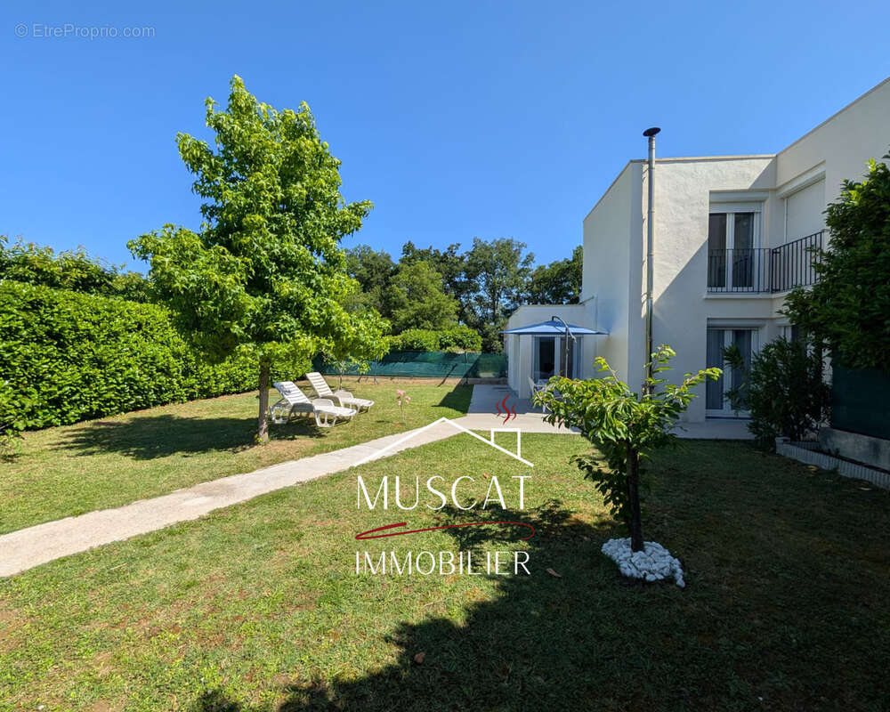 VILLEFONTAINE - Maison - 3 chambres - jardin - terrasse - garage - photo 13