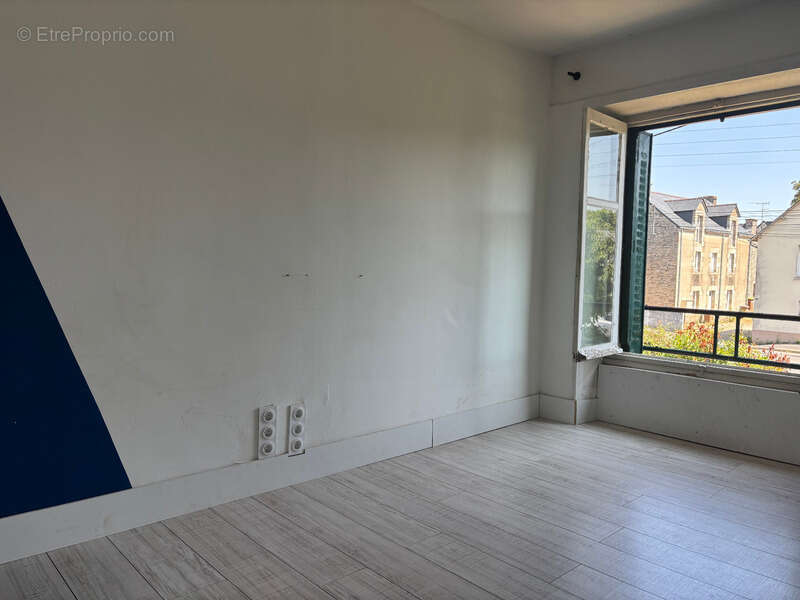 A pieds des commodités - Maison en pierre - 4 chambres, bureau et dressing - photo 11