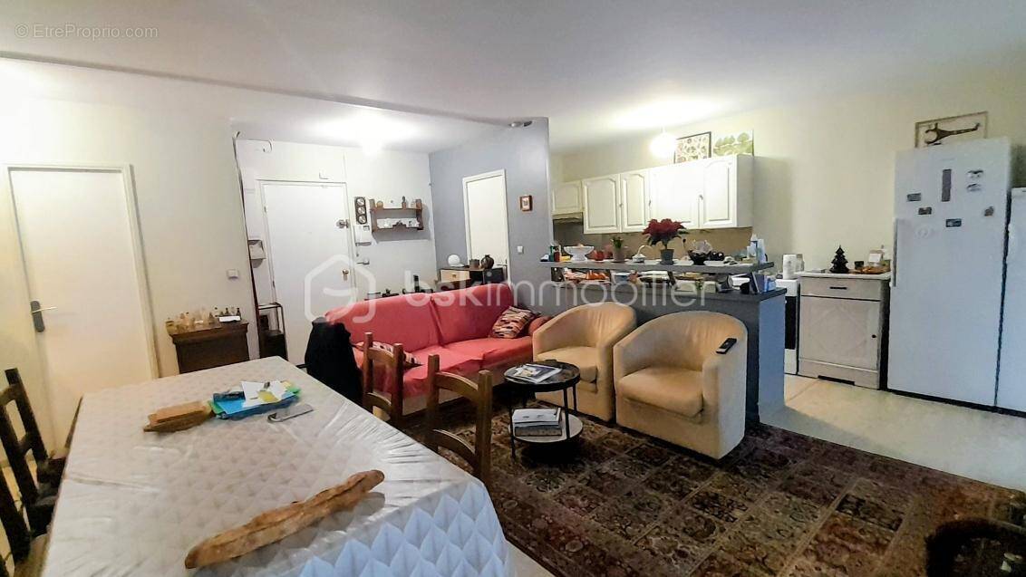 Appartement à VAUX-LE-PENIL