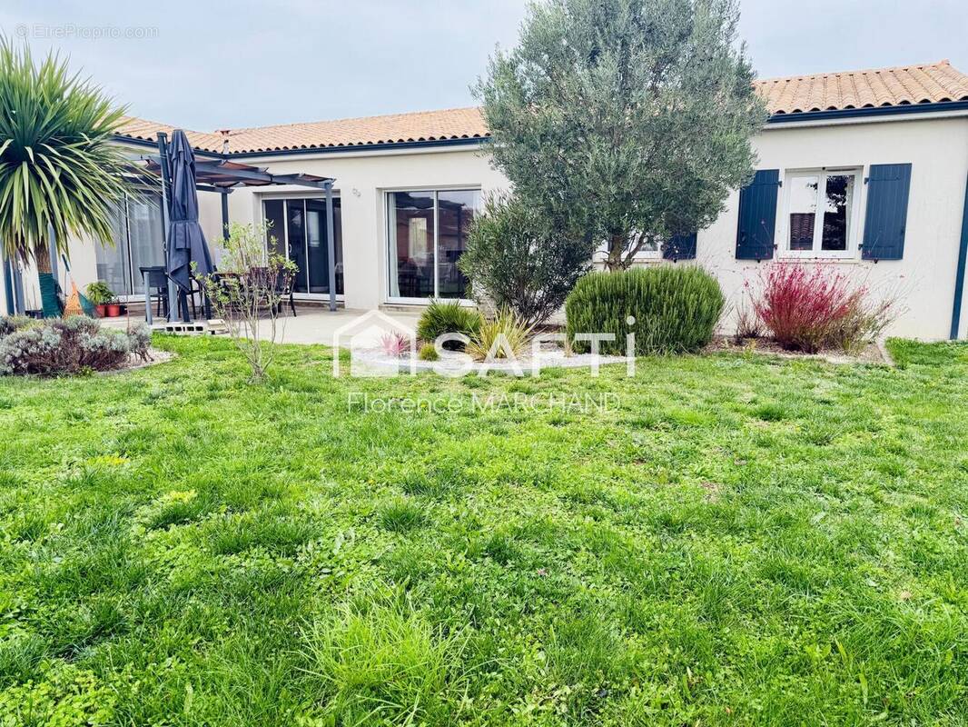 Photo 1 - Maison à VILLIERS-EN-PLAINE