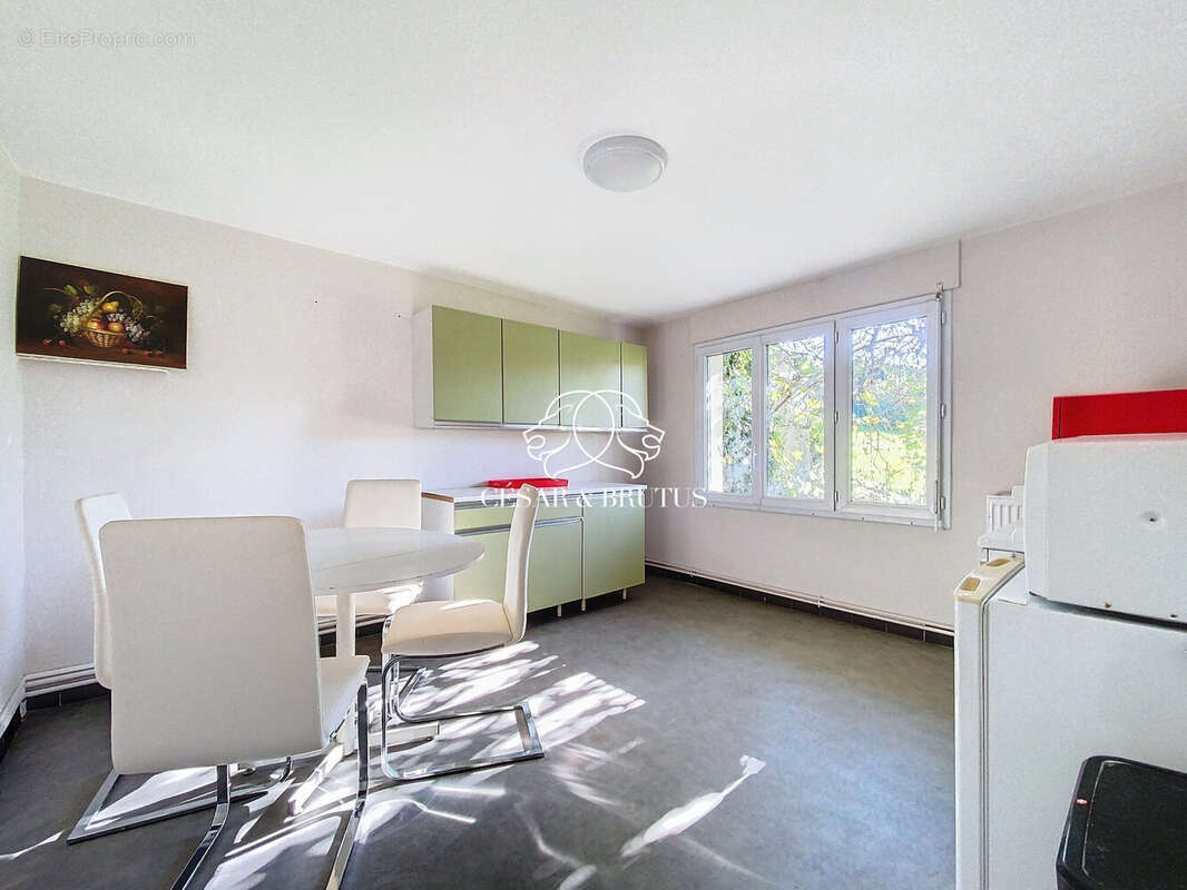 Maison 183 m² à Marcilly-D'azergues  - photo 8