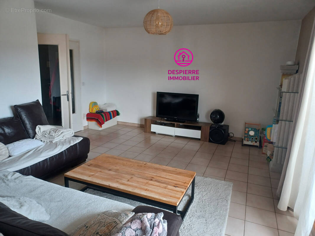 Appartement à LE PEAGE-DE-ROUSSILLON