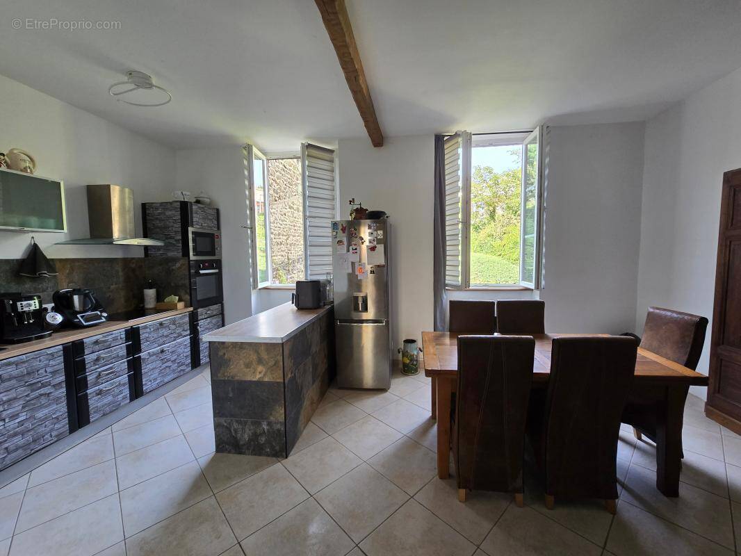 Appartement à L&#039;ARBRESLE