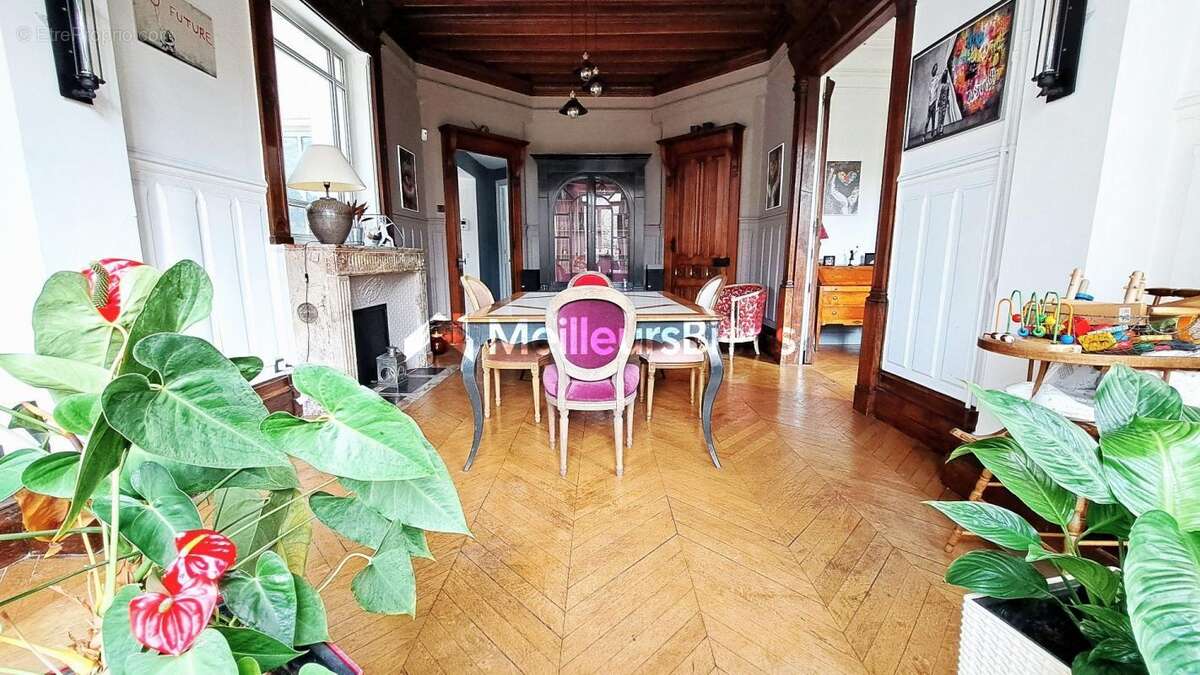 Maison à MONTMORENCY