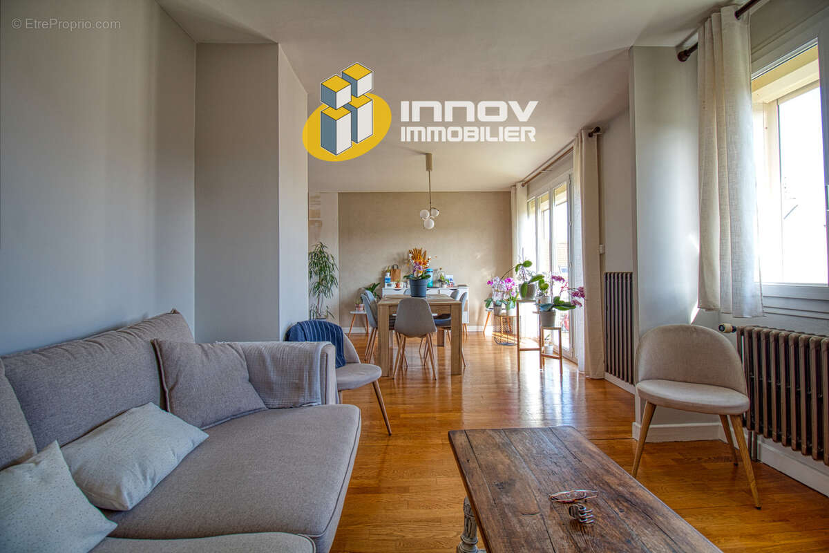 Maison à CHATENOY-LE-ROYAL