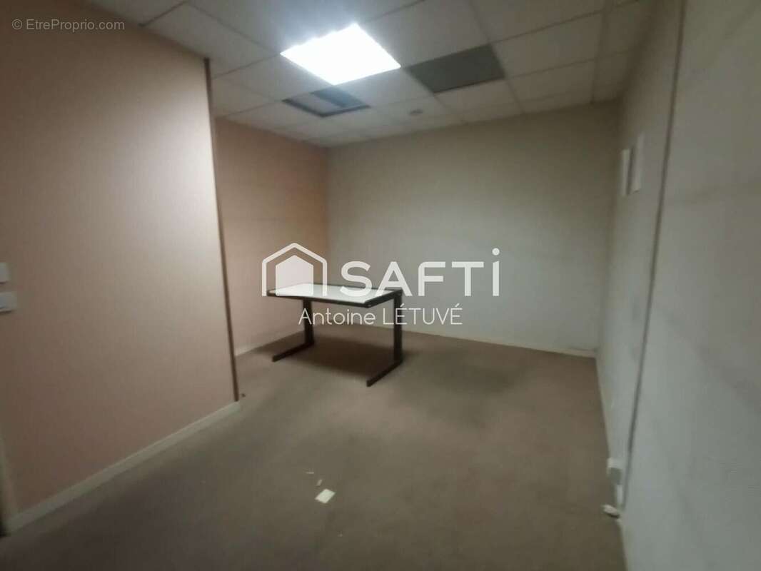 Photo 3 - Commerce à AMIENS