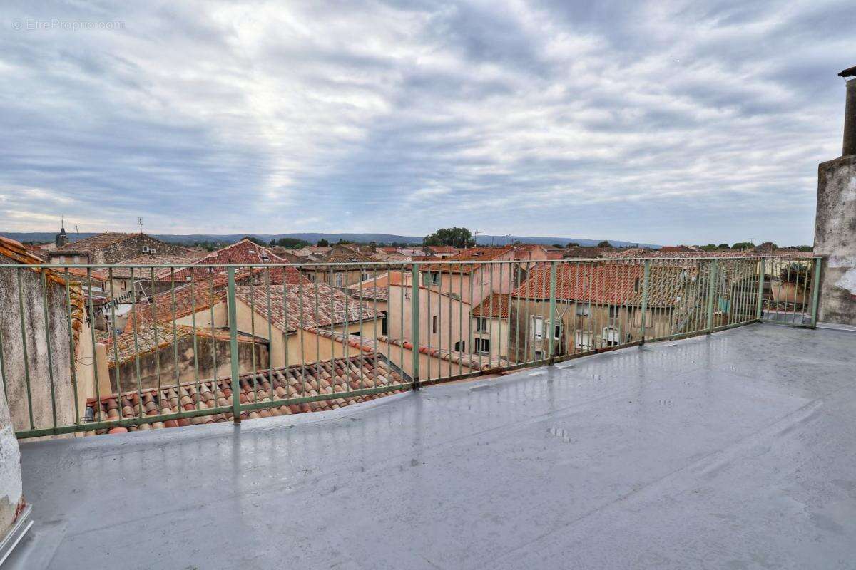 Maison 345 m² à Coursan  - photo 4