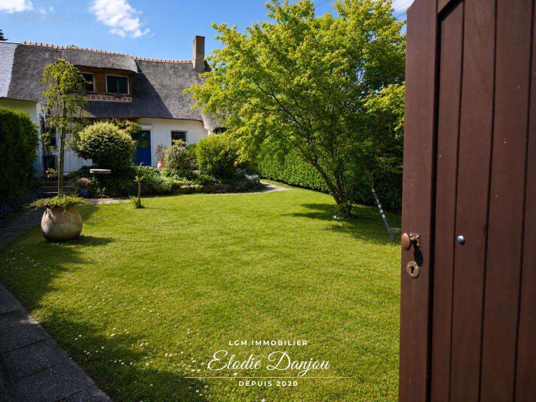 Authentique chaumière rénovée – 2 chambres, bureau, jardin, garage et dépendances à seulement quelques minutes de Châteaudun - photo 11