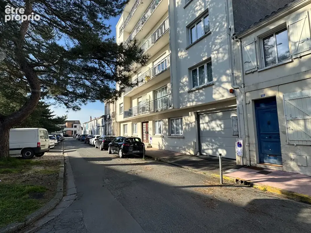A 2min du centre-ville, T2 de 58m² avec garage en résidence sécurisée - photo 3