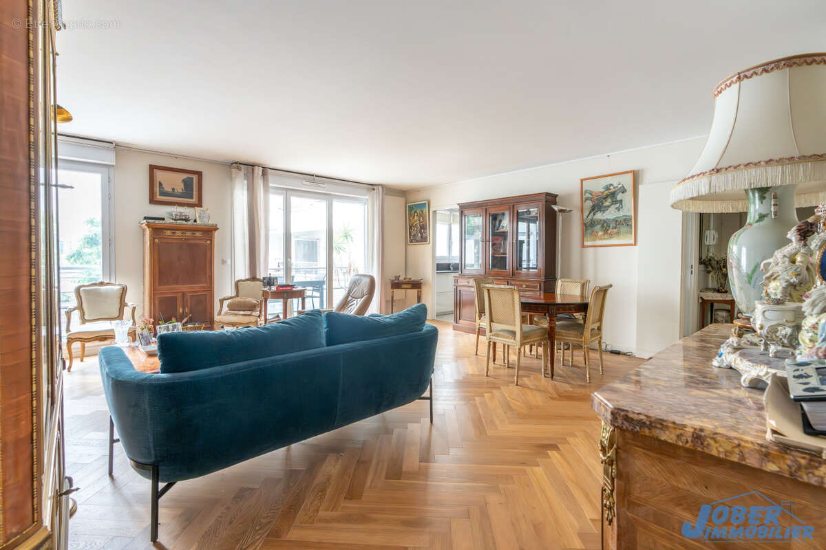 Appartement à PARIS-12E