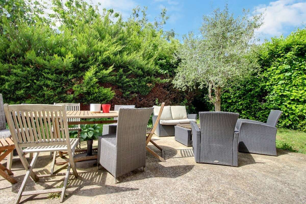 RARE : 2 maisons indépendantes sur 657m² de parcelle. - photo 11