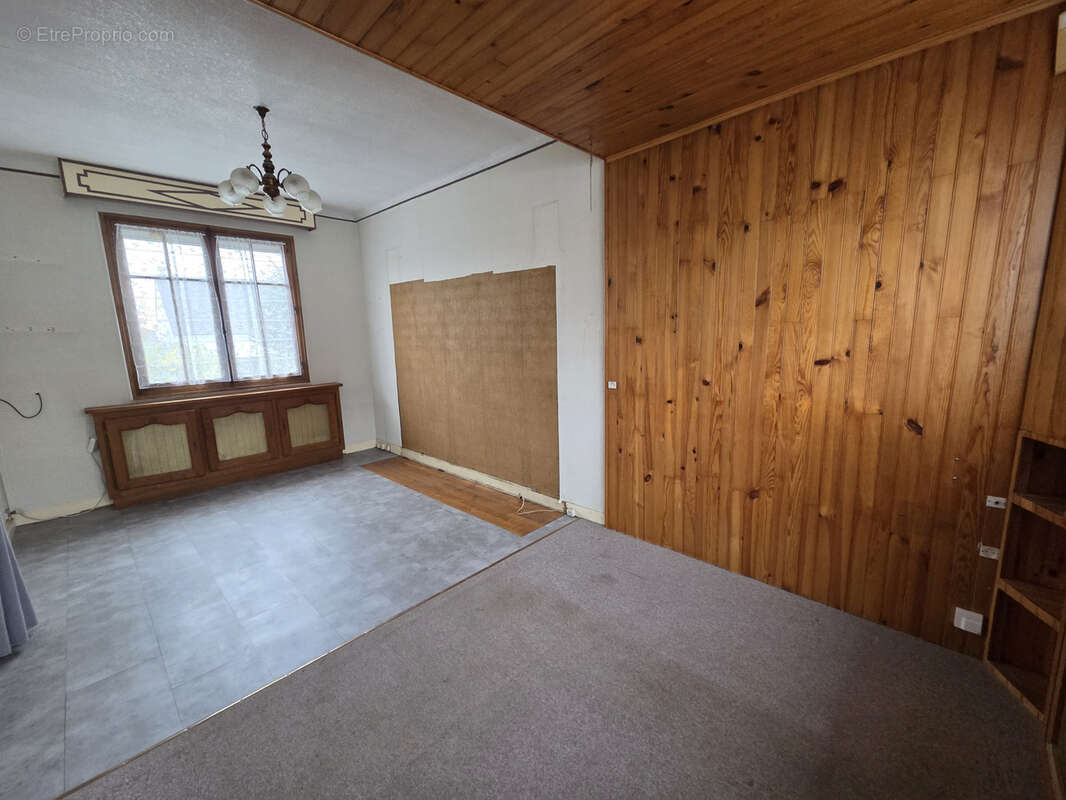 Maison à SAVIGNY-SUR-ORGE