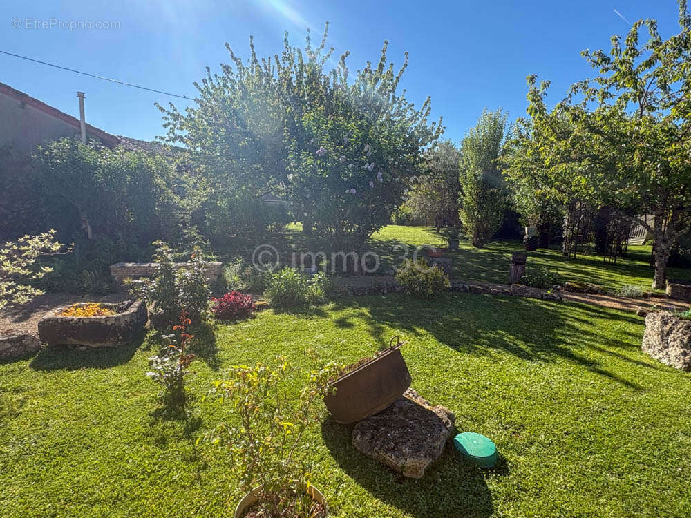 Maison à SAUZE-VAUSSAIS