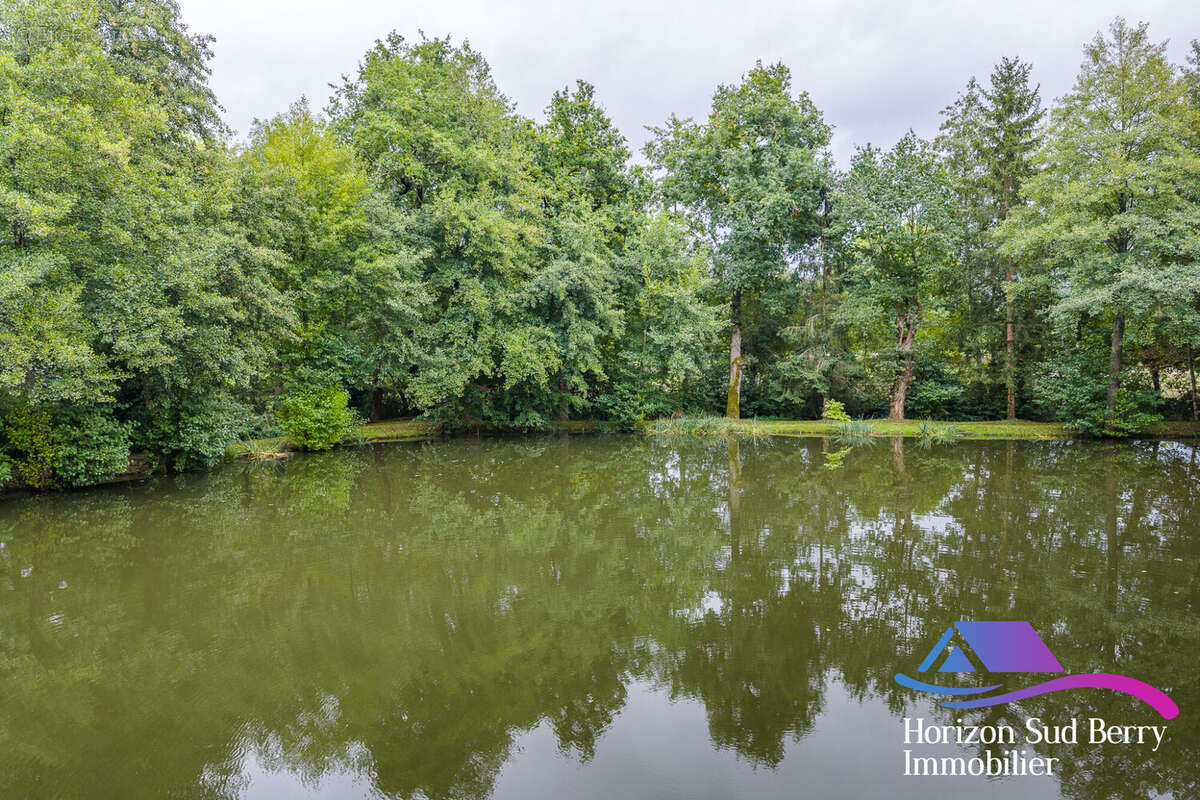 Terrain à FOUGEROLLES