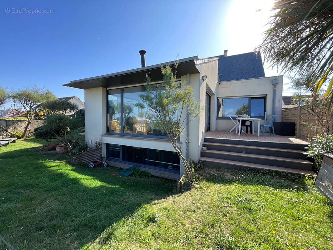 Maison à LUC-SUR-MER