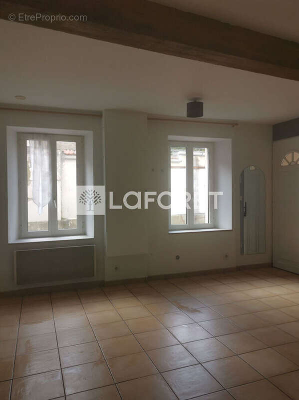 Appartement à TRILBARDOU