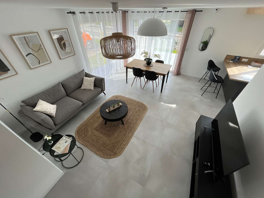 Maison à SAINT-GERMAIN-SUR-RHONE