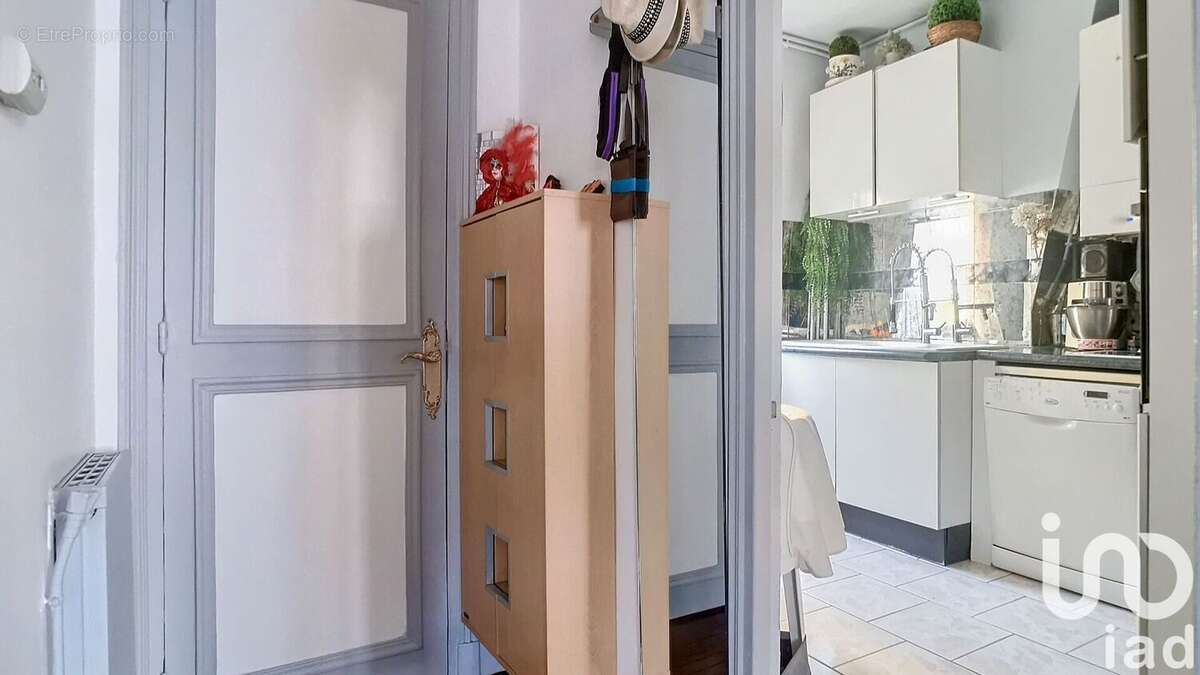 Photo 2 - Appartement à SURESNES