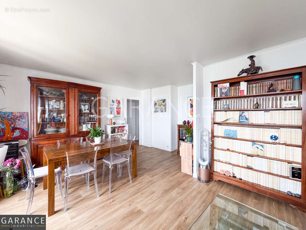 Appartement à PARIS-12E