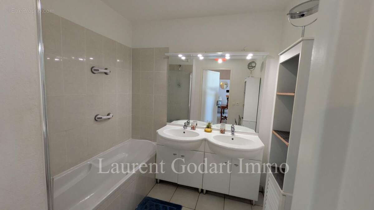 Appartement T3 avec loggia, cellier et parking en sous-sol - photo 6