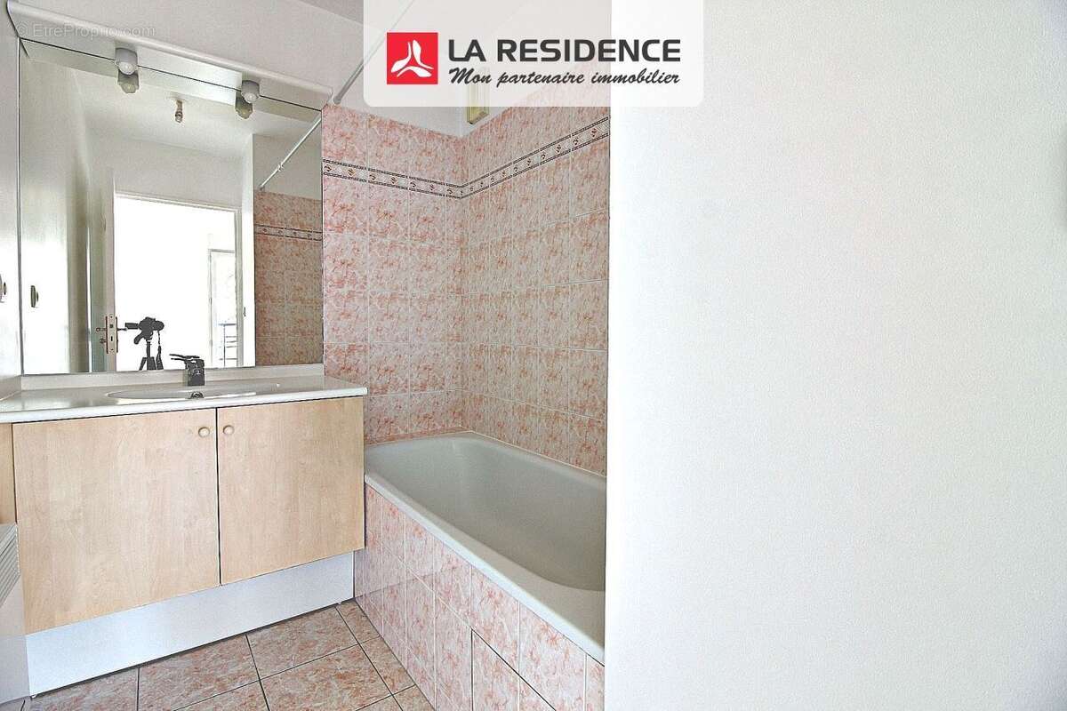 Appartement 42 m² à Carrieres-Sous-Poissy  - photo 6