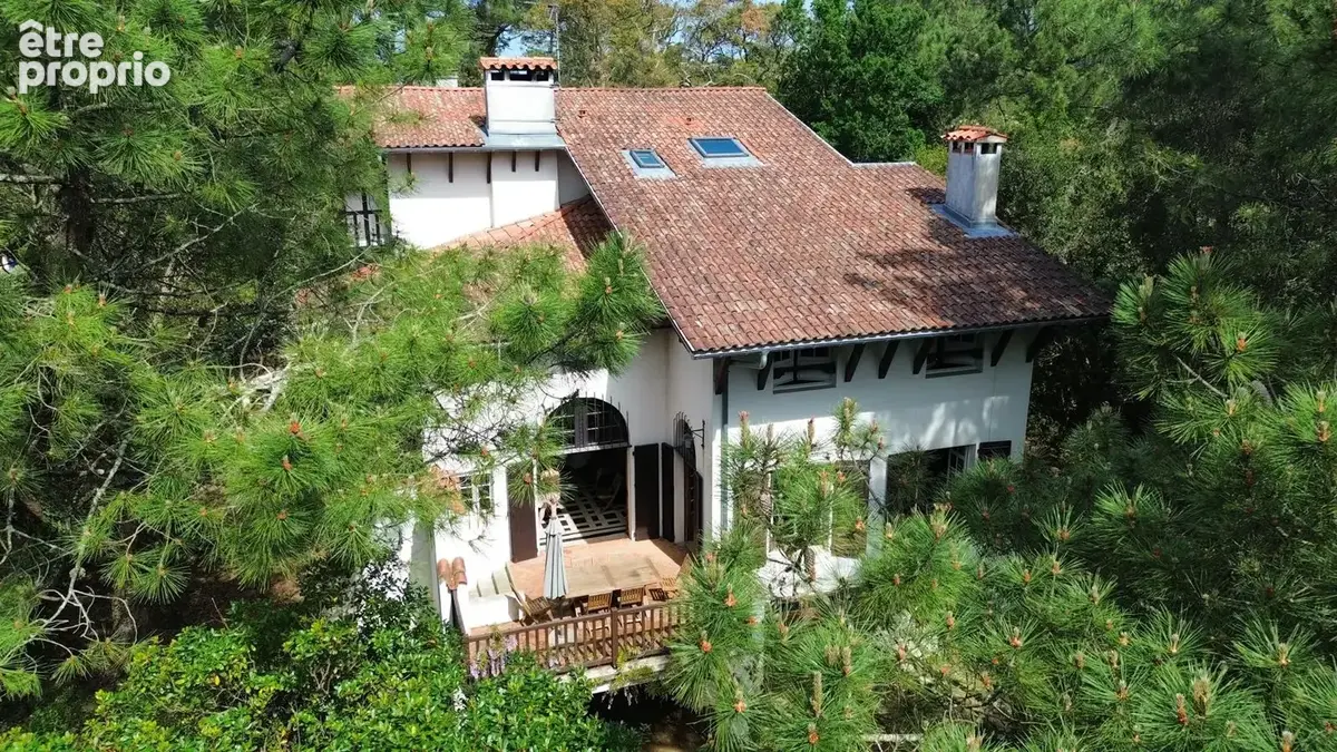 Grande Villa historique classee entre lac et mer - Hossegor - photo 1