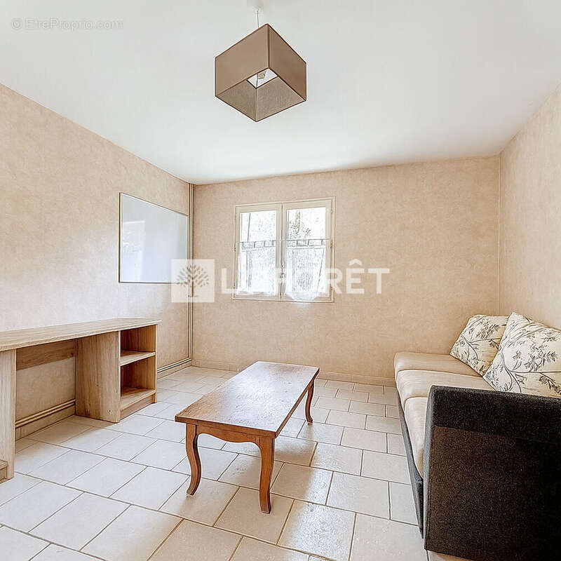 Maison à LA CHAUSSEE-SAINT-VICTOR